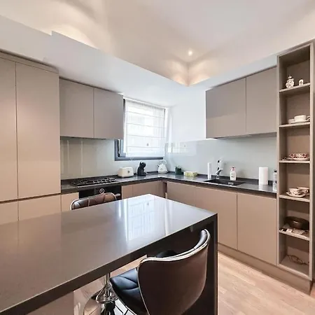 Stunning Herastrau 3br